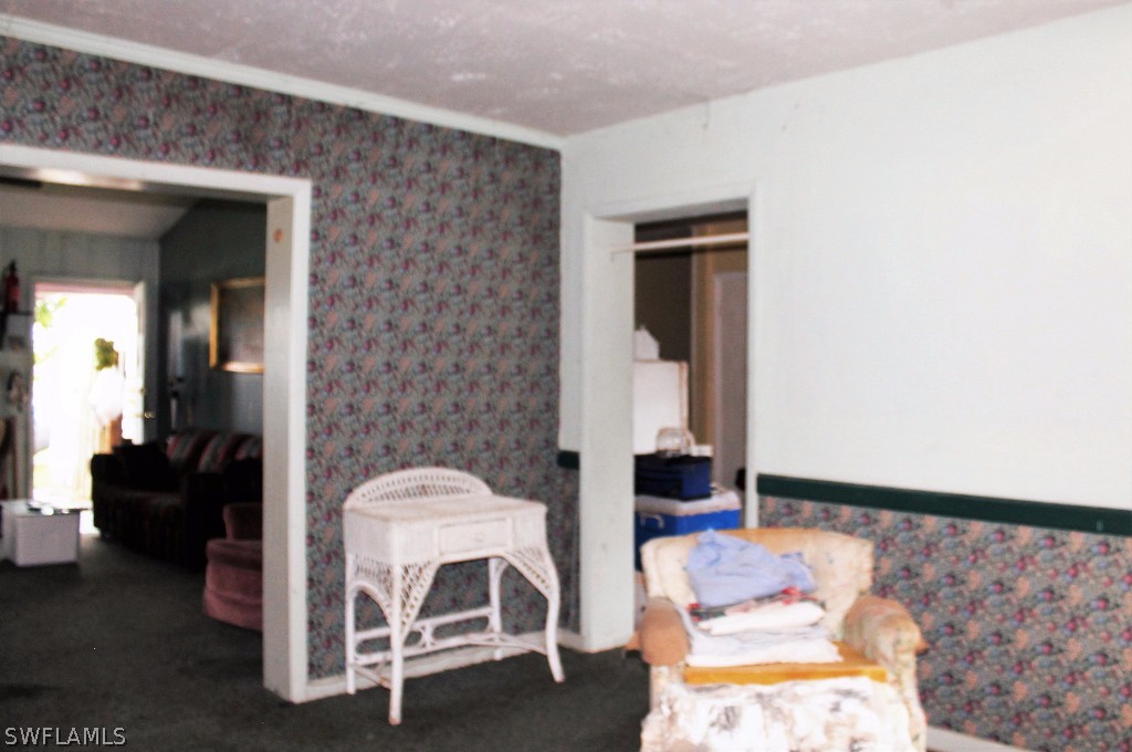 915 Bacom Point Road Pahokee, FL 33476 - Photo 6 of 8 Gallery Image 6