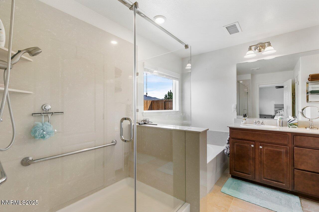 183 Deerfield Road Dayton, NV 89403 - Photo 14 of 29 Primary Bathroom