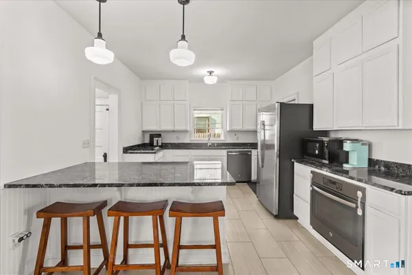 $4,000 | 16 Lilley Road, West Hartford, CT 06119