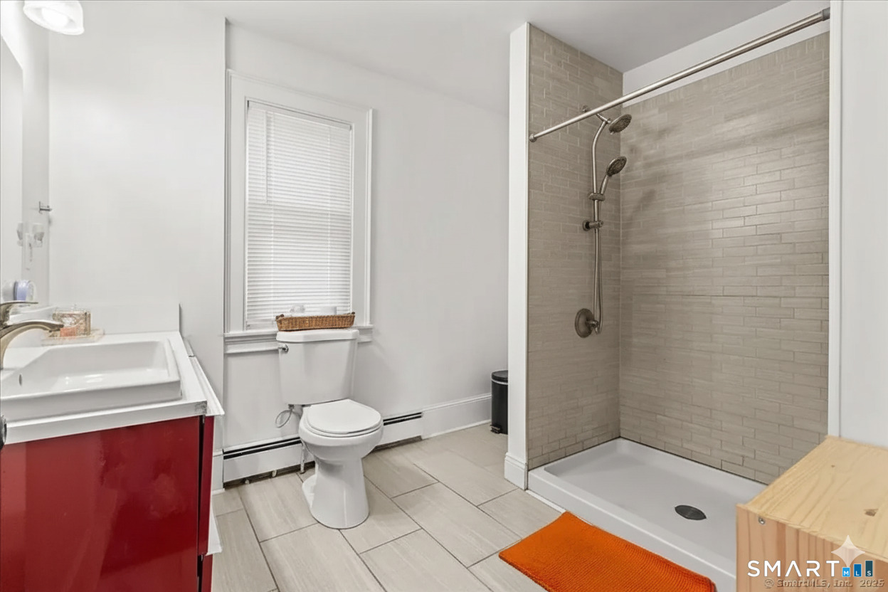 16 Lilley Road West Hartford, CT 06119 - Photo 10 of 16