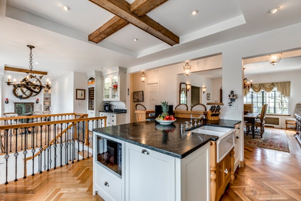 9 Galloupes Point Road Swampscott, MA 01907 - Photo 8 of 29 Gallery Image 8