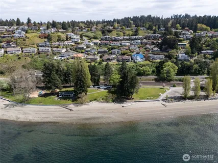 $795,000 | 92 Tatoosh Place, Steilacoom, WA 98388