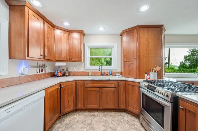 $359,900 | 6618 North Cypress Avenue, Big Rapids, MI 49307