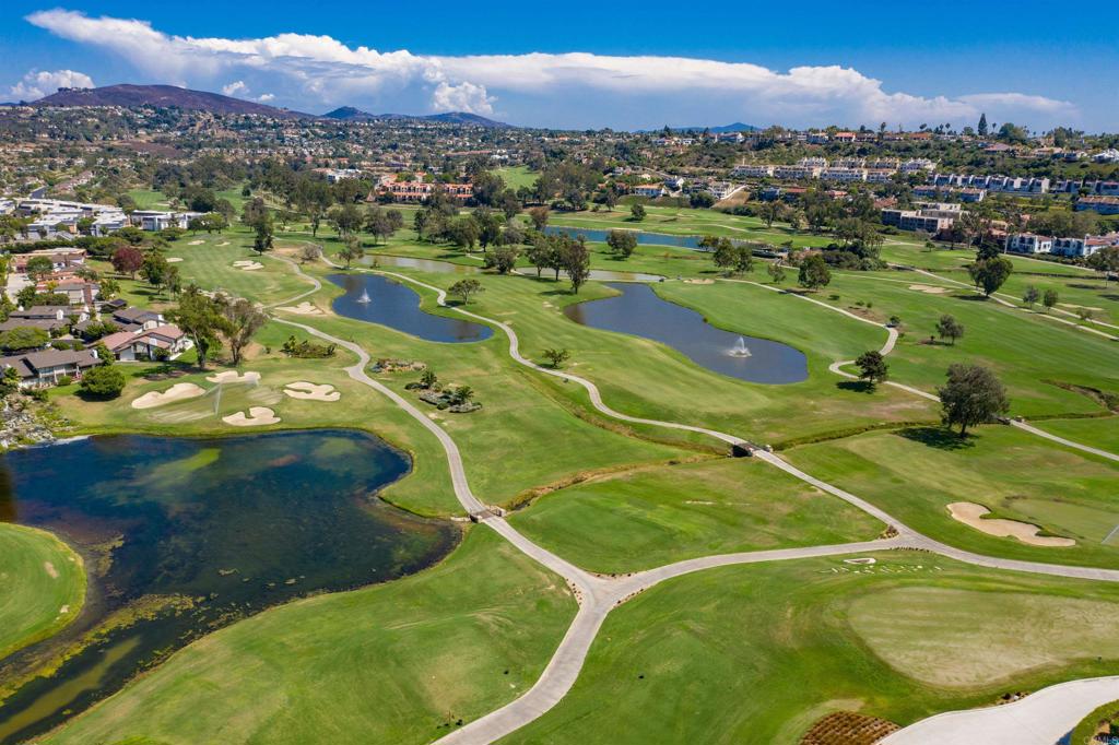 7310 Estrella De Mar Road, Unit 6 Carlsbad, CA 92009 - Photo 31 of 46