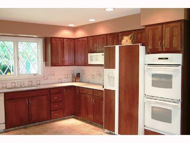 8118 Spring Mill Road Indianapolis, IN 46260 - Photo 3 of 11 Gallery Image 3