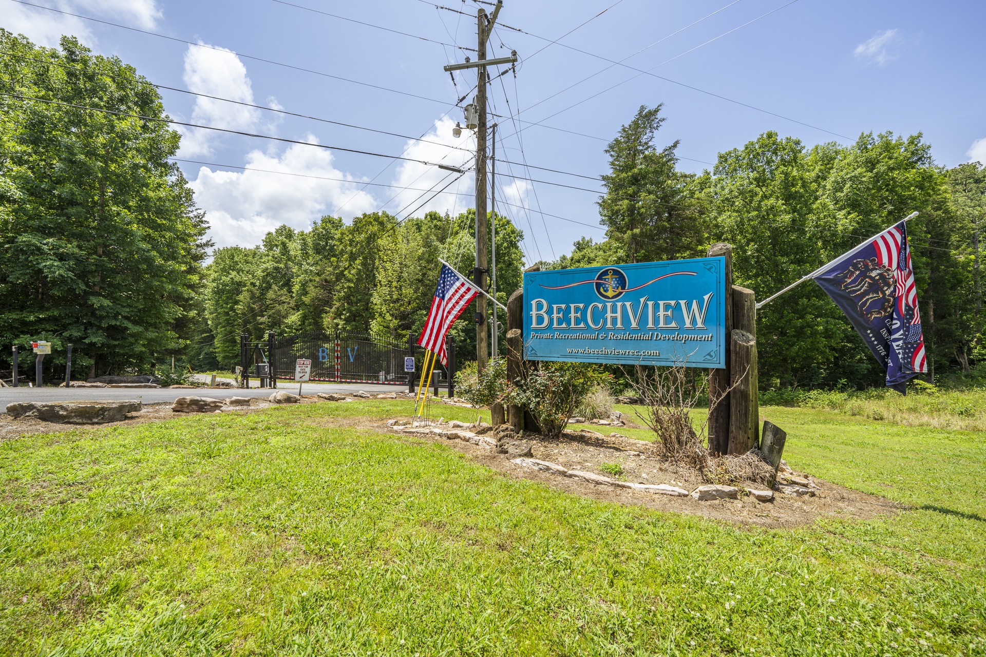 694 River Road Clifton, TN 38425 - Photo 9 of 26