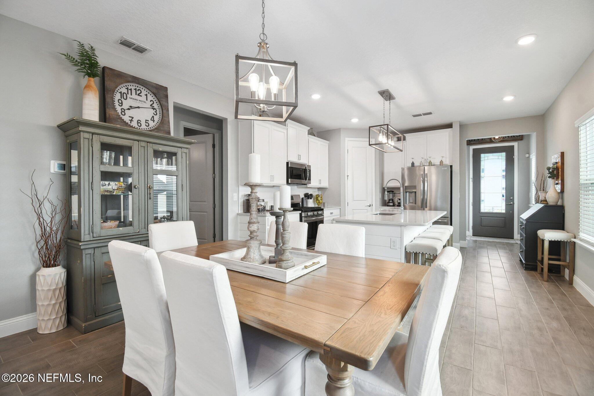 182 Killarney Avenue St. Johns, FL 32259 - Photo 9 of 27 8-Dining area