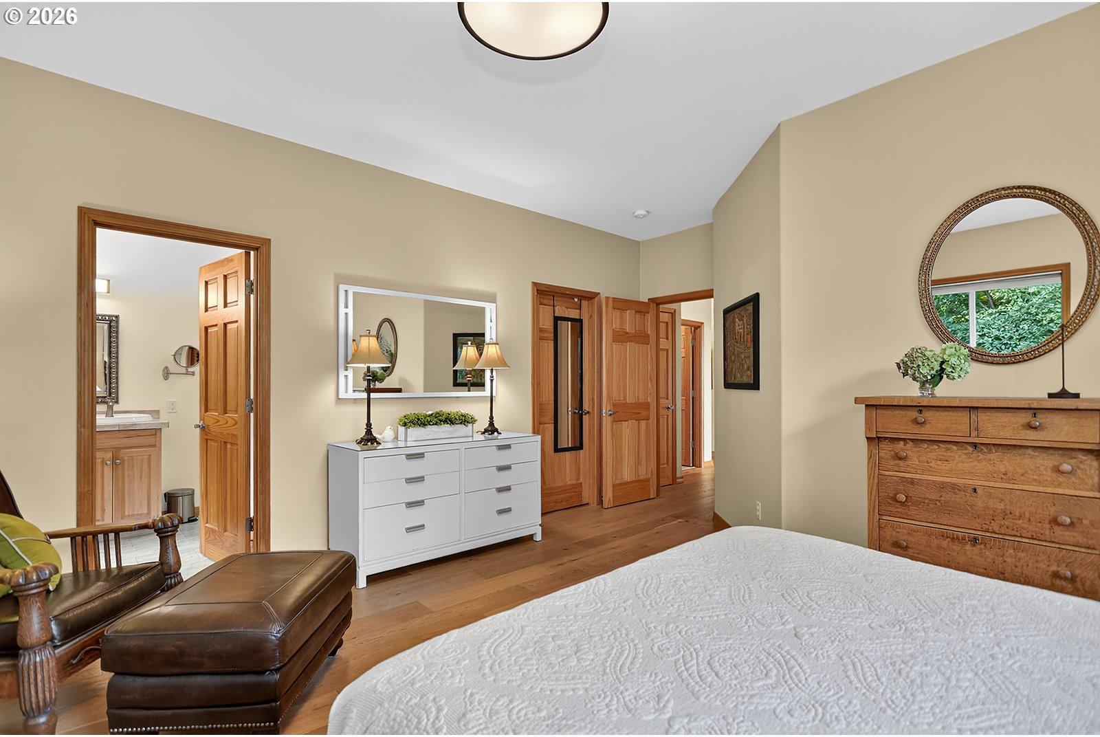 1663 5th Street Hood River, OR 97031 - Photo 30 of 47 Bedroom, Primary