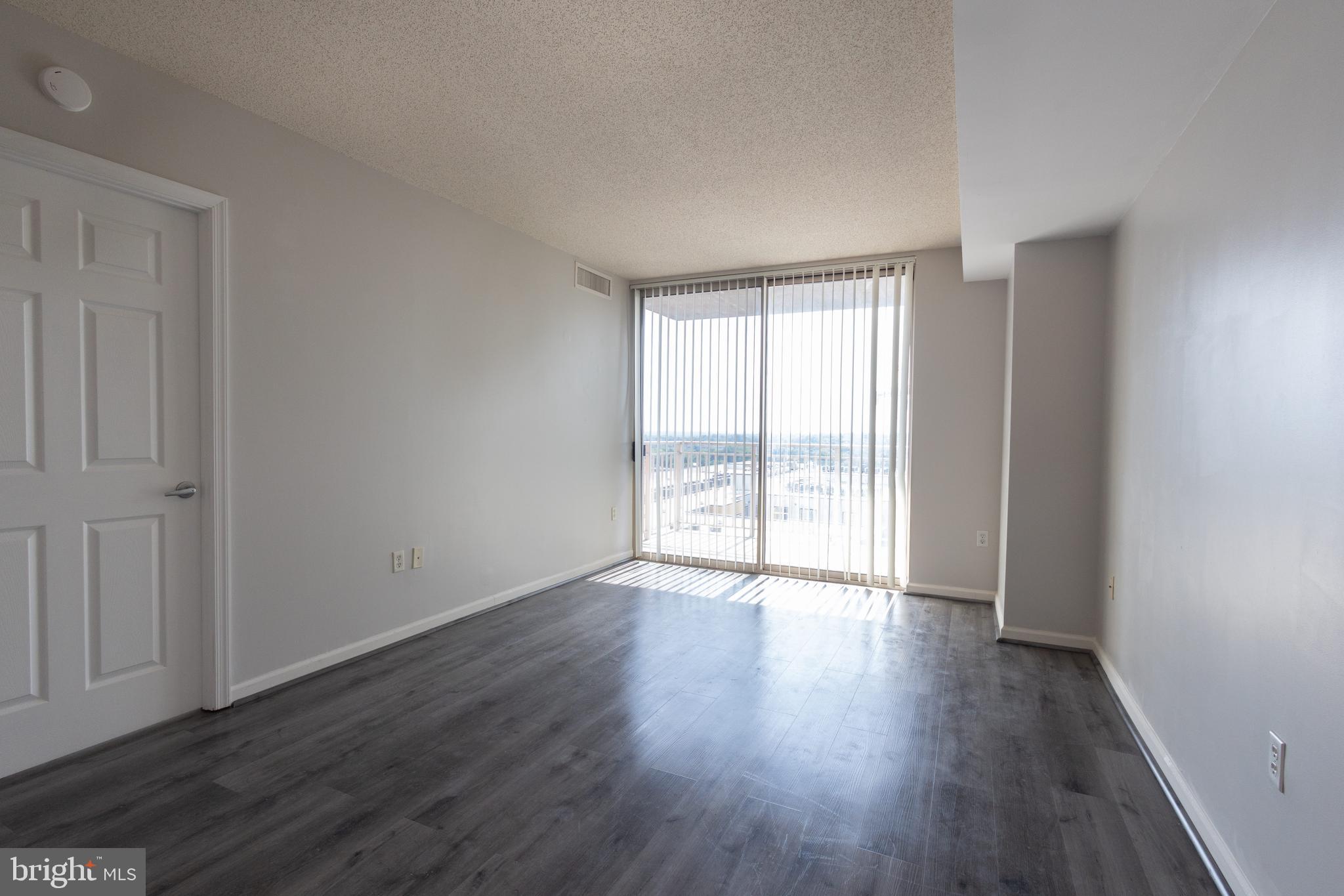 2726 Gallows Road, Unit 1011 Vienna, VA 22180 - Photo 19 of 35