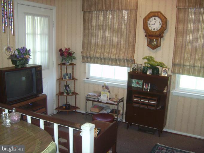 7089 Catalpa Road Frederick, MD 21703 - Photo 5 of 14 Interior (General)