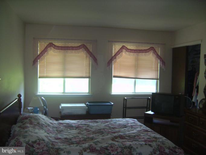 7089 Catalpa Road Frederick, MD 21703 - Photo 10 of 14 Bedroom (Master)