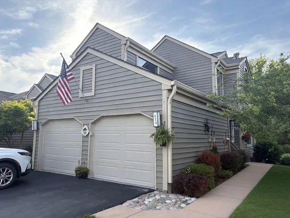 $384,900 | 414 White Oak Lane, Barrington, IL 60010