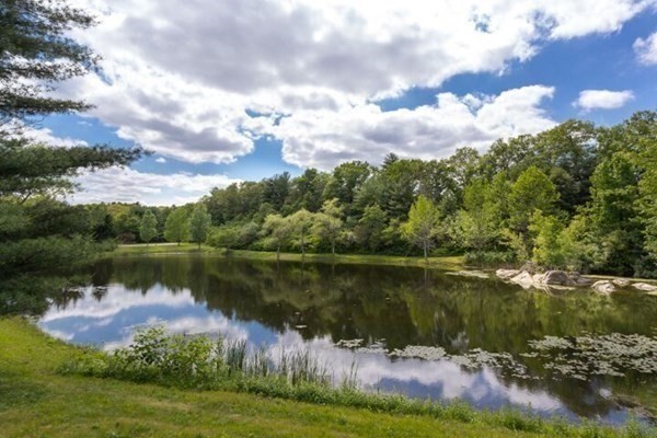 12 Fiske Pond Road Holliston, MA 01746 - Photo 5 of 6