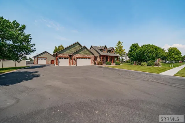 $825,000 | 2167 East Berggren Lane, Idaho Falls, ID 83401