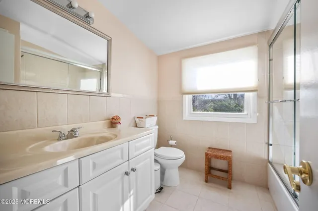 a view of yard along with trees