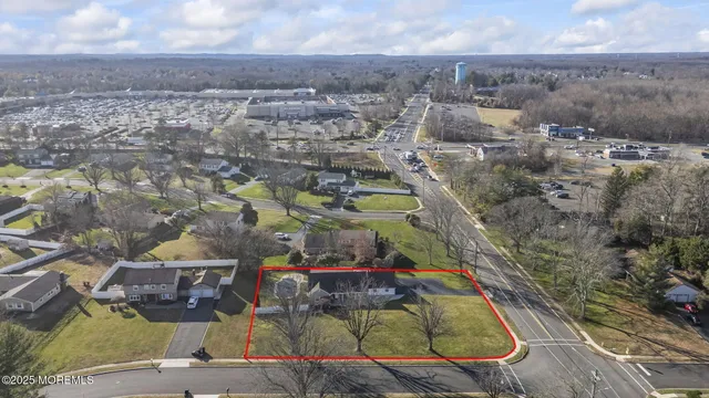 $849,000 | 2 Varnum Lane, Manalapan, NJ 07726