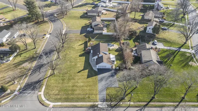 $849,000 | 2 Varnum Lane, Manalapan, NJ 07726