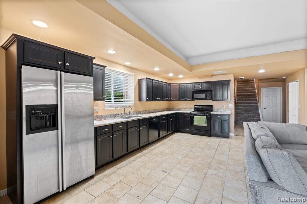 1907 Riverside Drive Port Huron, MI 48060 - Photo 12 of 58