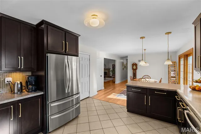 $475,000 | 11842 Sunlind Drive, Sunset Hills, MO 63127