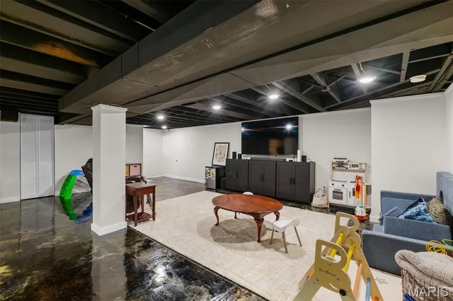 $475,000 | 11842 Sunlind Drive, Sunset Hills, MO 63127