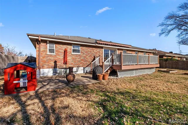 $475,000 | 11842 Sunlind Drive, Sunset Hills, MO 63127