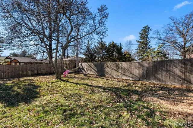 $475,000 | 11842 Sunlind Drive, Sunset Hills, MO 63127