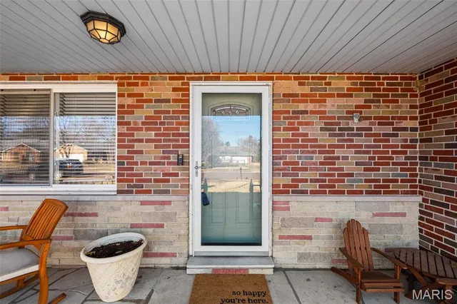 $475,000 | 11842 Sunlind Drive, Sunset Hills, MO 63127