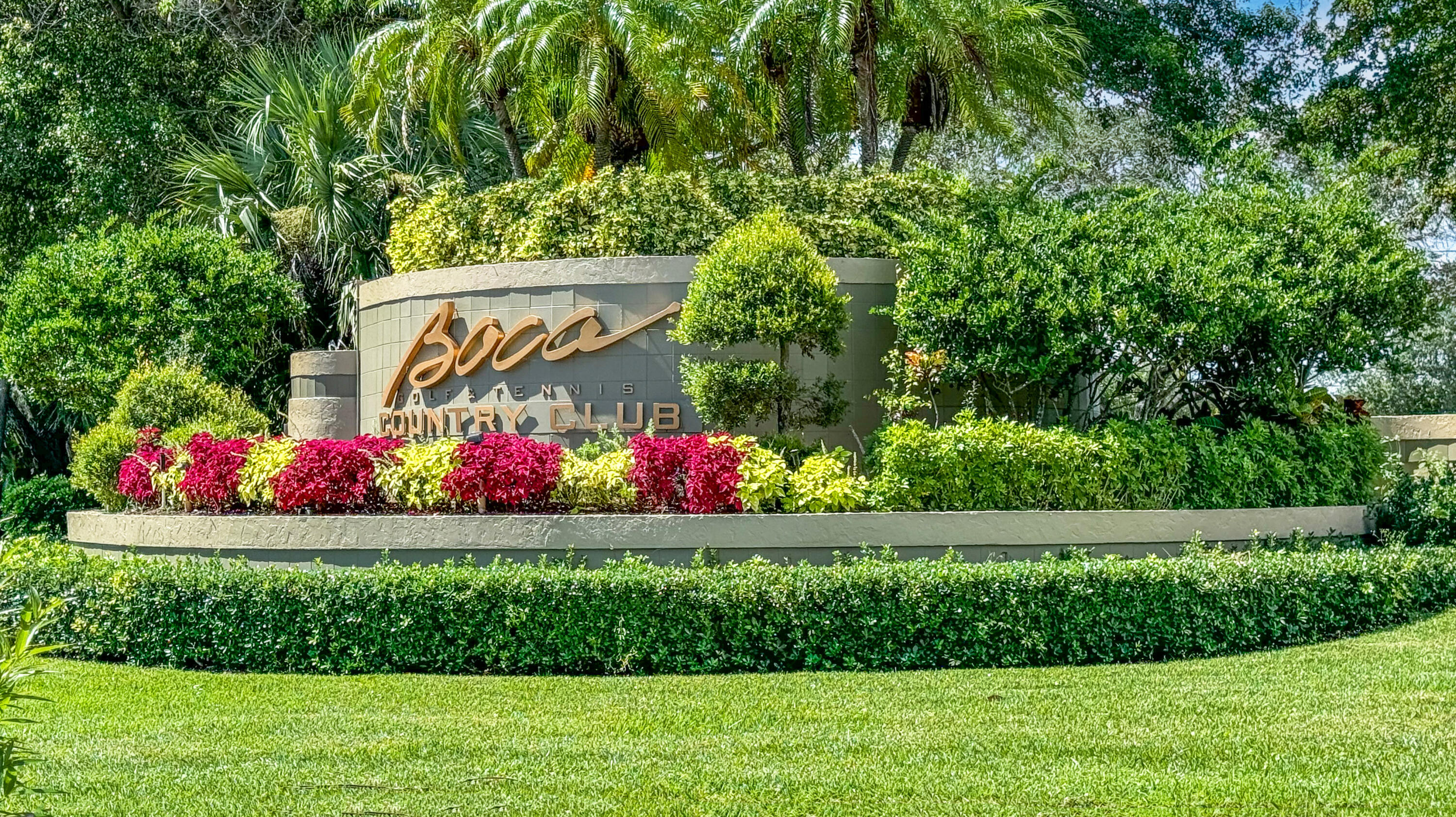 17308 Boca Club Boulevard, Unit 1102 Boca Raton, FL 33487 - Photo 48 of 48 a view of a bunch of flowers and trees