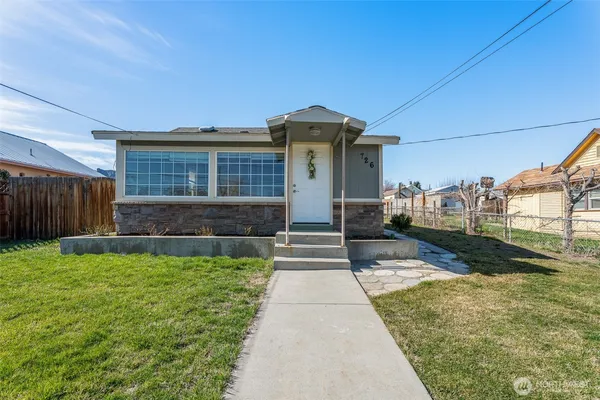 $365,000 | 726 Methow Street, Wenatchee, WA 98801