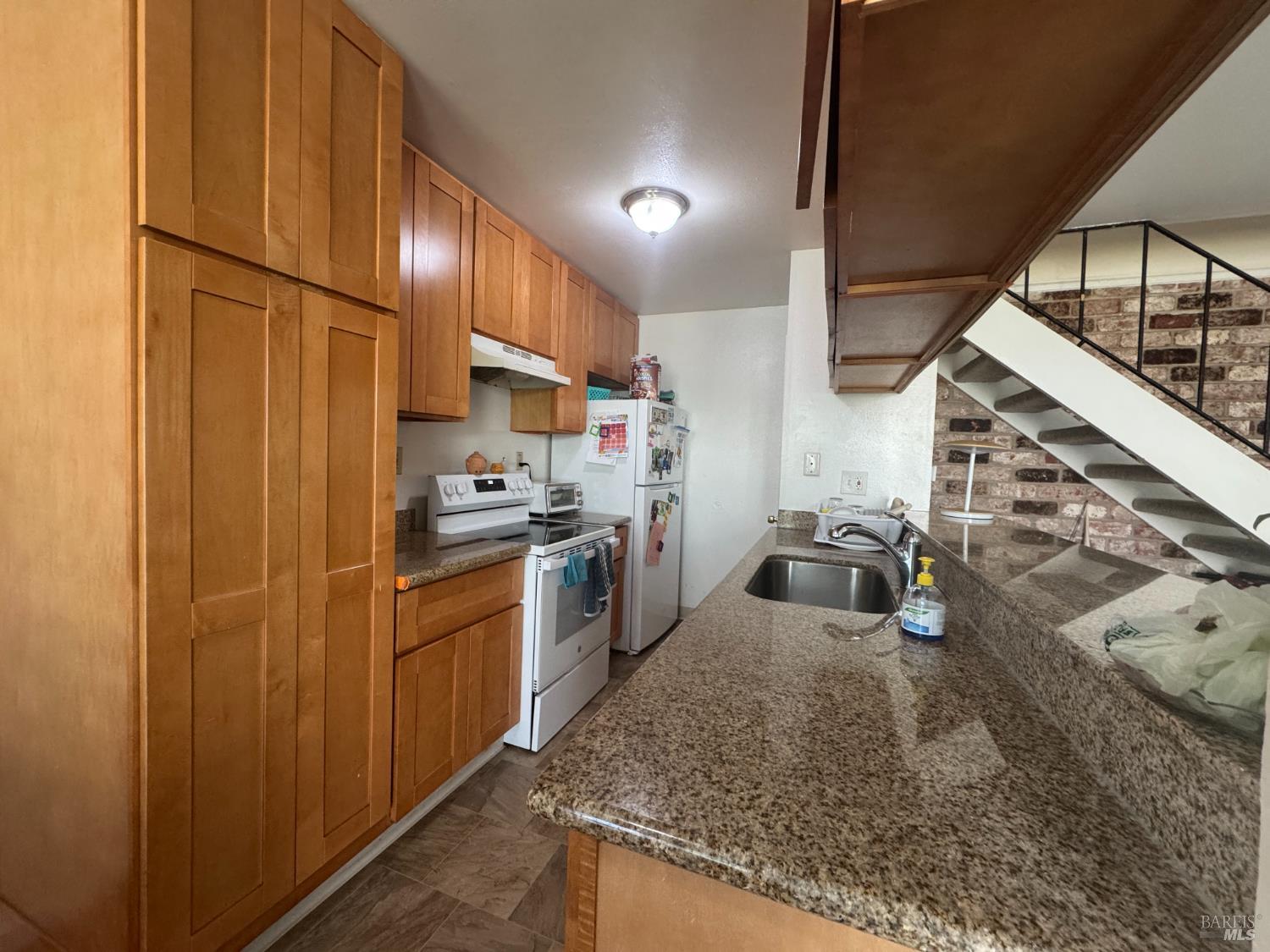 327 Bahia Lane San Rafael, CA 94901 - Photo 3 of 30