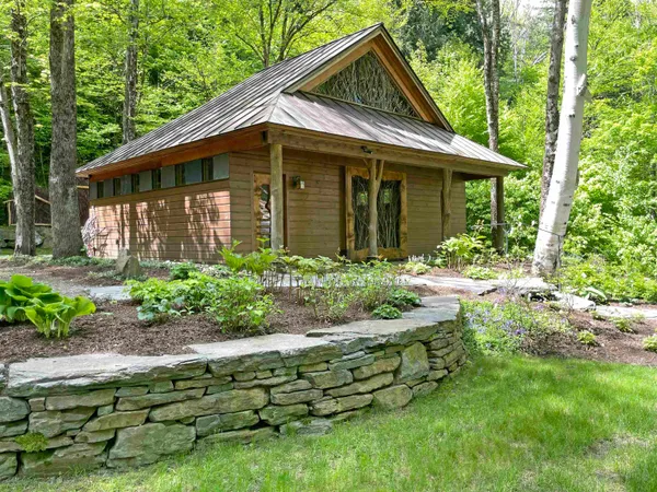 $1,725,000 | 190 Upper Pines Road, Warren, VT 05674