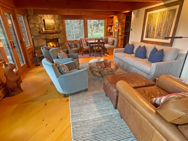 $1,725,000 | 190 Upper Pines Road, Warren, VT 05674