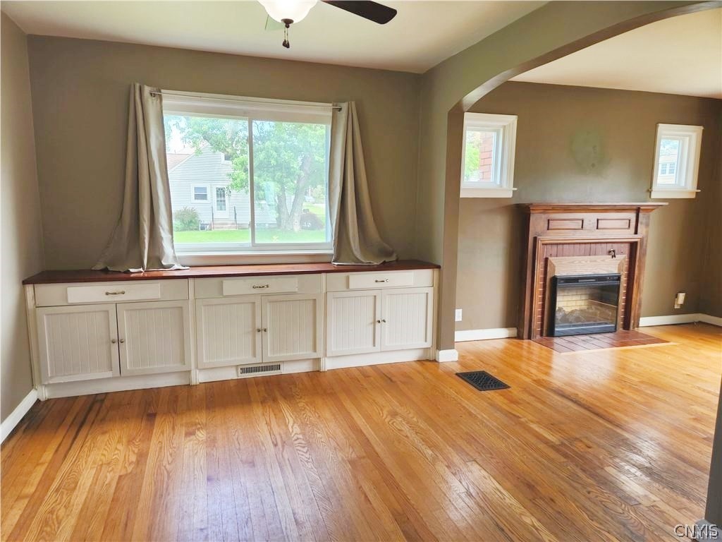 200 Windemere Road Syracuse, NY 13219 - Photo 7 of 29 Dining Room with buiilt-in Buffet w/storage