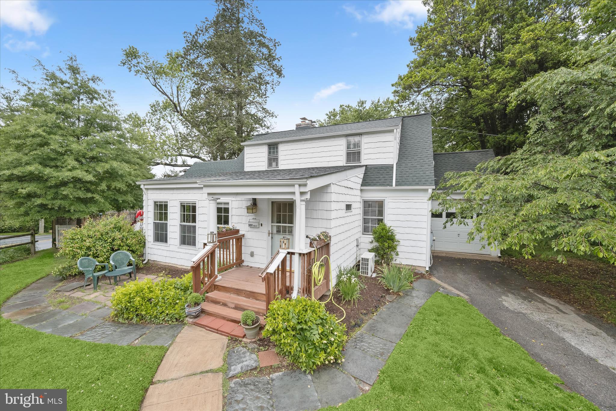 301 Dale Drive Silver Spring, MD 20910 - Photo 28 of 40 Front Exterior