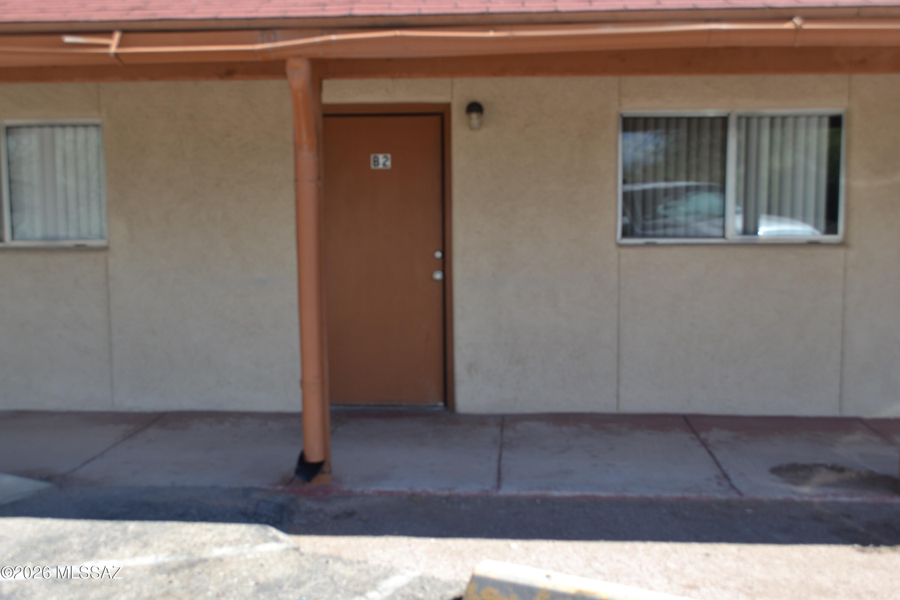 137 West Macarthur Street, Unit B2 Tucson, AZ 85714 - Photo 2 of 15 DSC_0592