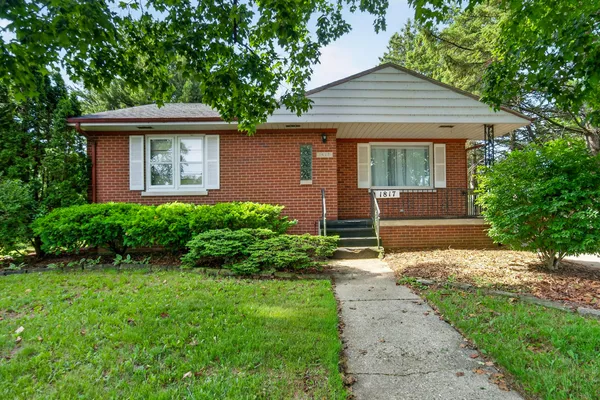 $265,000 | 1817 81st Street, Kenosha, WI 53143