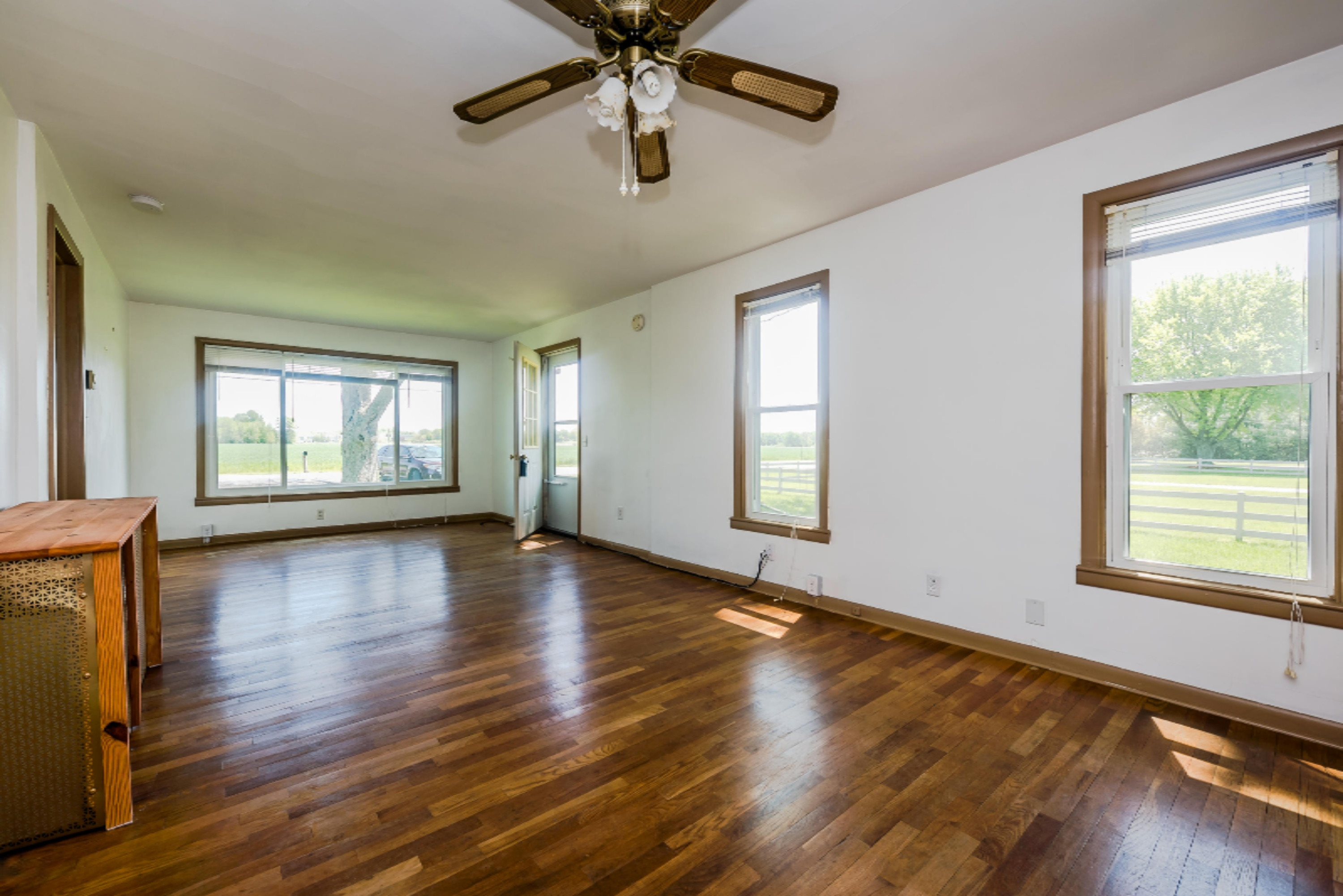 4604 Scottdale Road St. Joseph, MI 49085 - Photo 5 of 11 20160519-EMY_8689