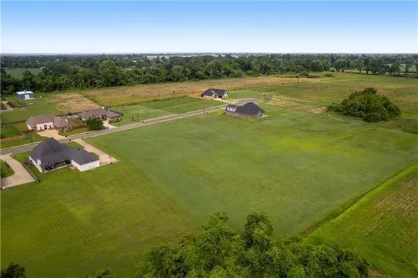 $64,000 | 1320 Bonaire Trace, Alexandria, LA 71303