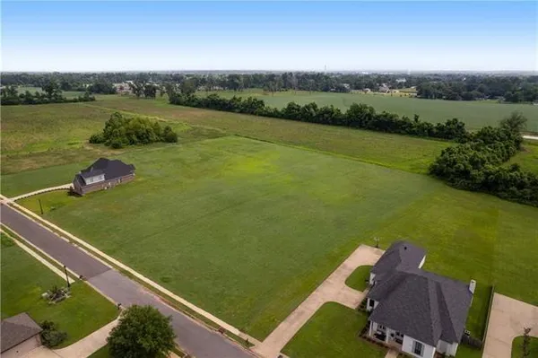 $64,000 | 1320 Bonaire Trace, Alexandria, LA 71303