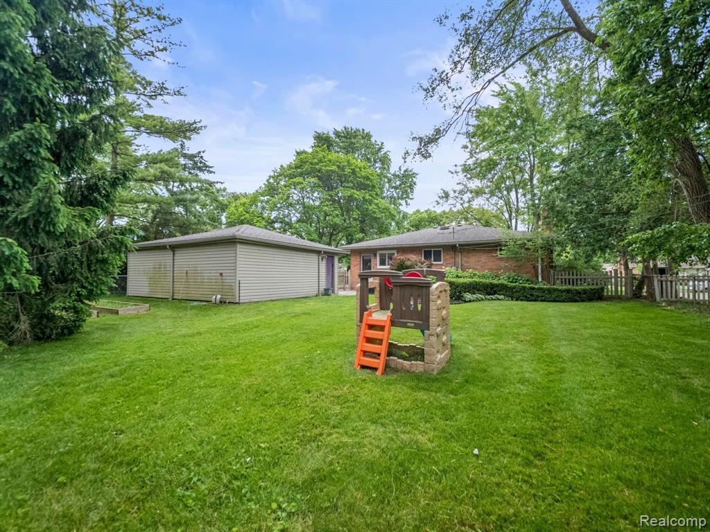 290 Winry Drive Rochester Hills, MI 48307 - Photo 31 of 43