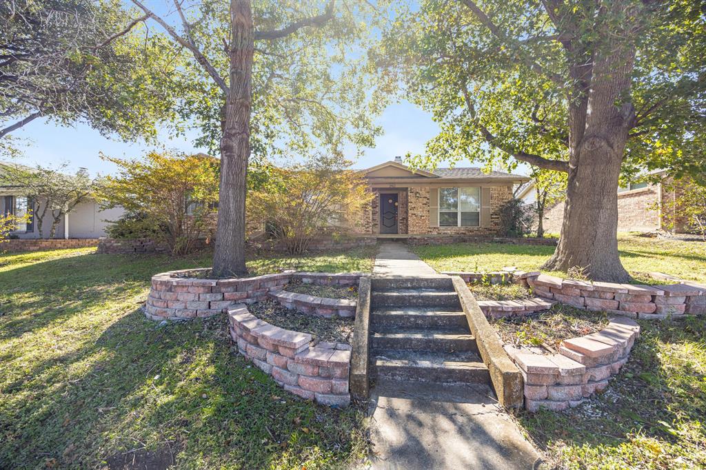 2912 Yorktown Road Mesquite, TX 75149 - Photo 1 of 18