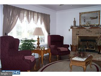 186 Monacy Road Coatesville, PA 19320 - Photo 4 of 9 Living Room