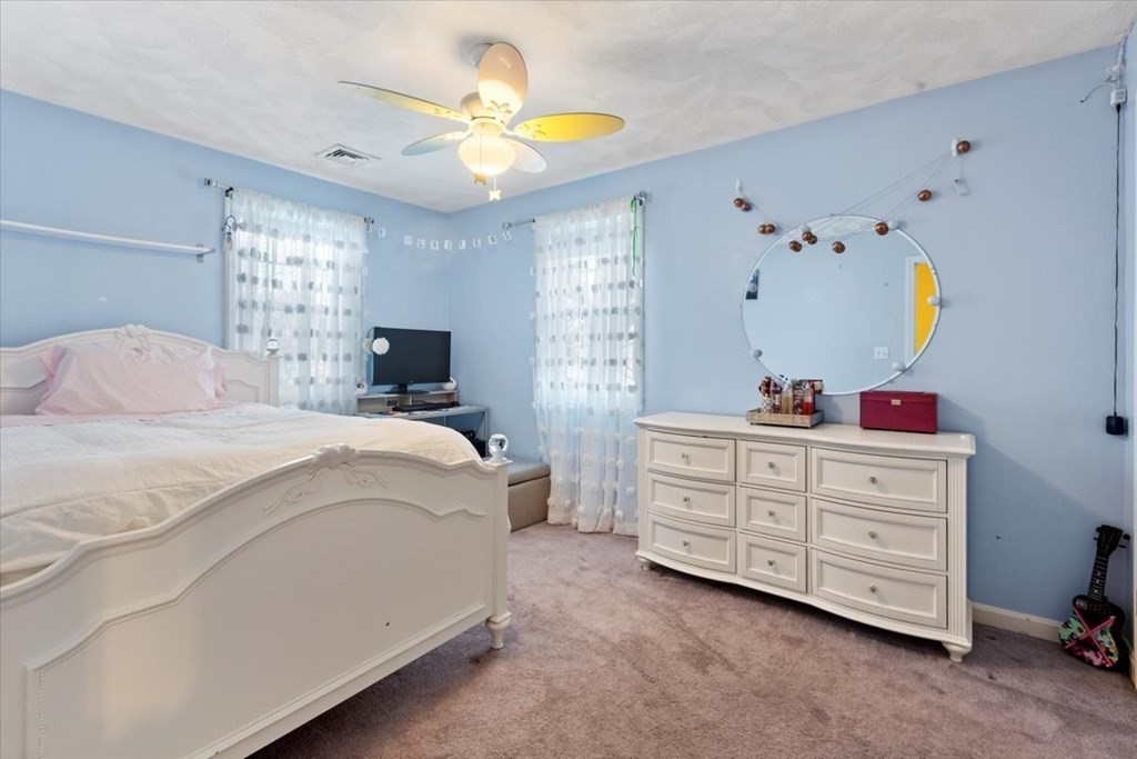 22 Ellsworth Road Peabody, MA 01960 - Photo 11 of 17 Gallery Image 11