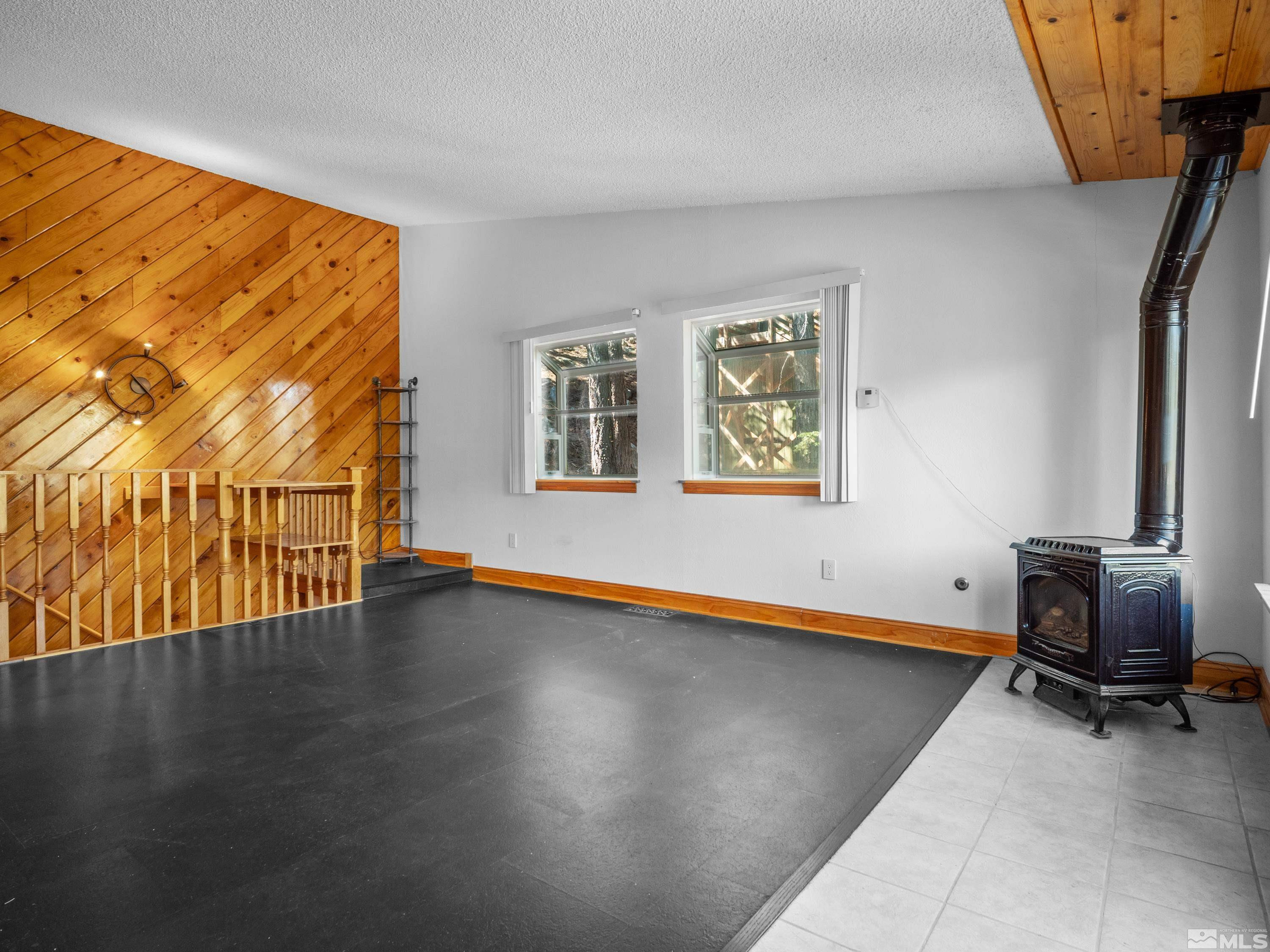 723 Gary Lane, Unit A Stateline, NV 89449 - Photo 15 of 35 Photo 15