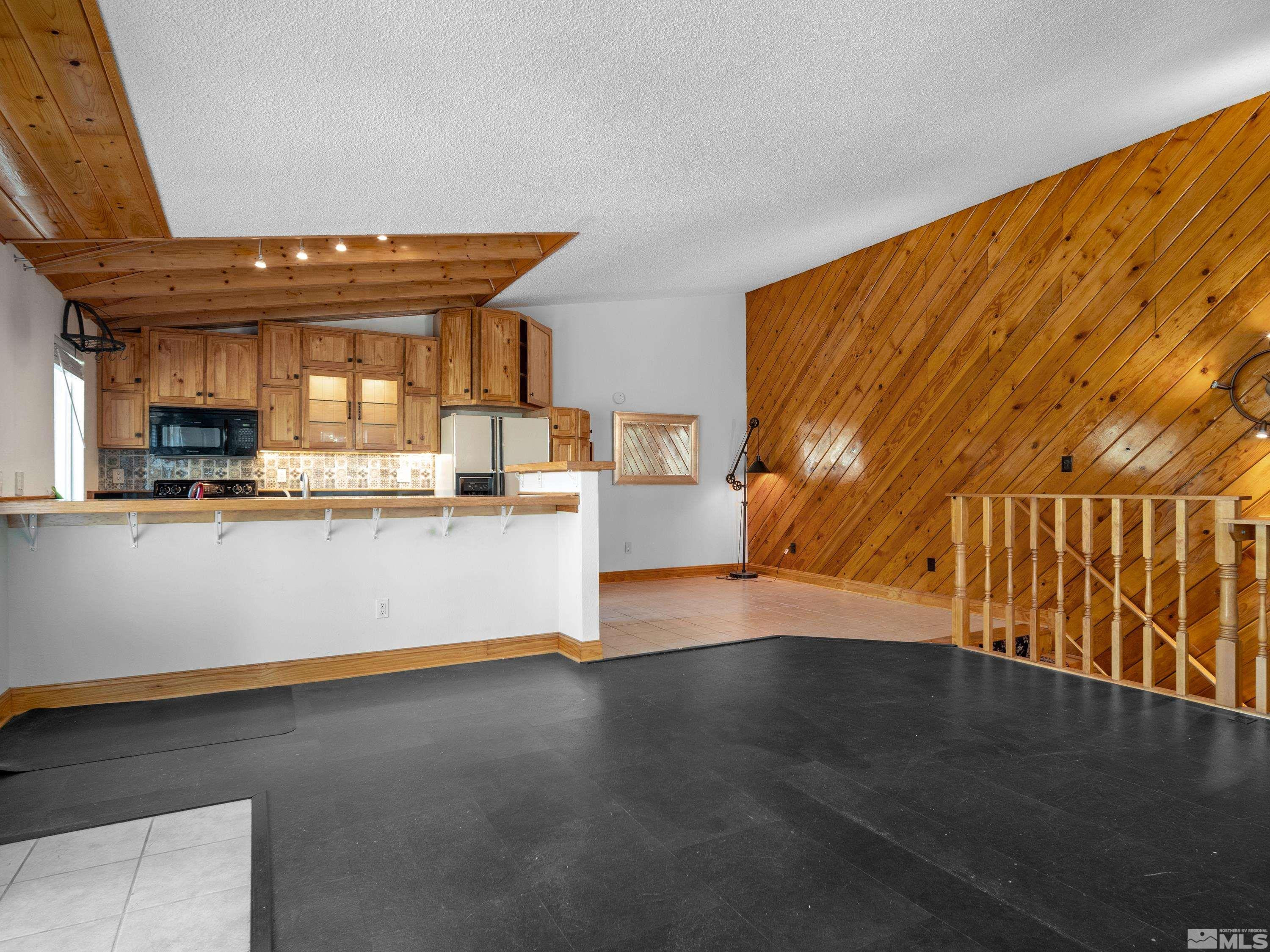 723 Gary Lane, Unit A Stateline, NV 89449 - Photo 18 of 35 Photo 18