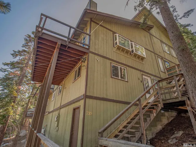 $415,000 | 723 Gary Lane, Unit A, Stateline, NV 89449