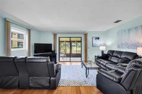 $219,000 | 1400 Tarpon Woods Boulevard, Unit A4, Palm Harbor, FL 34685