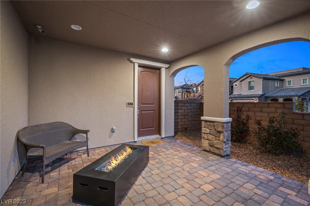 11824 Mino Rio Avenue Las Vegas, NV 89138 - Photo 3 of 53