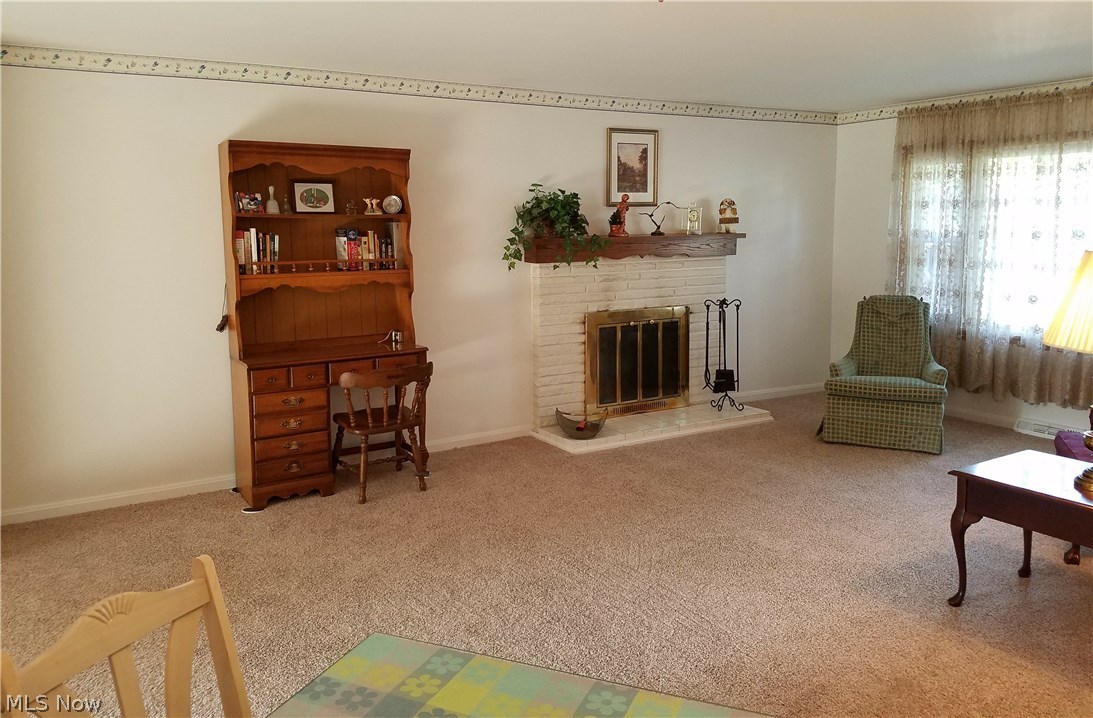376 Mowbray Road Akron, OH 44333 - Photo 2 of 24 Gallery Image 2