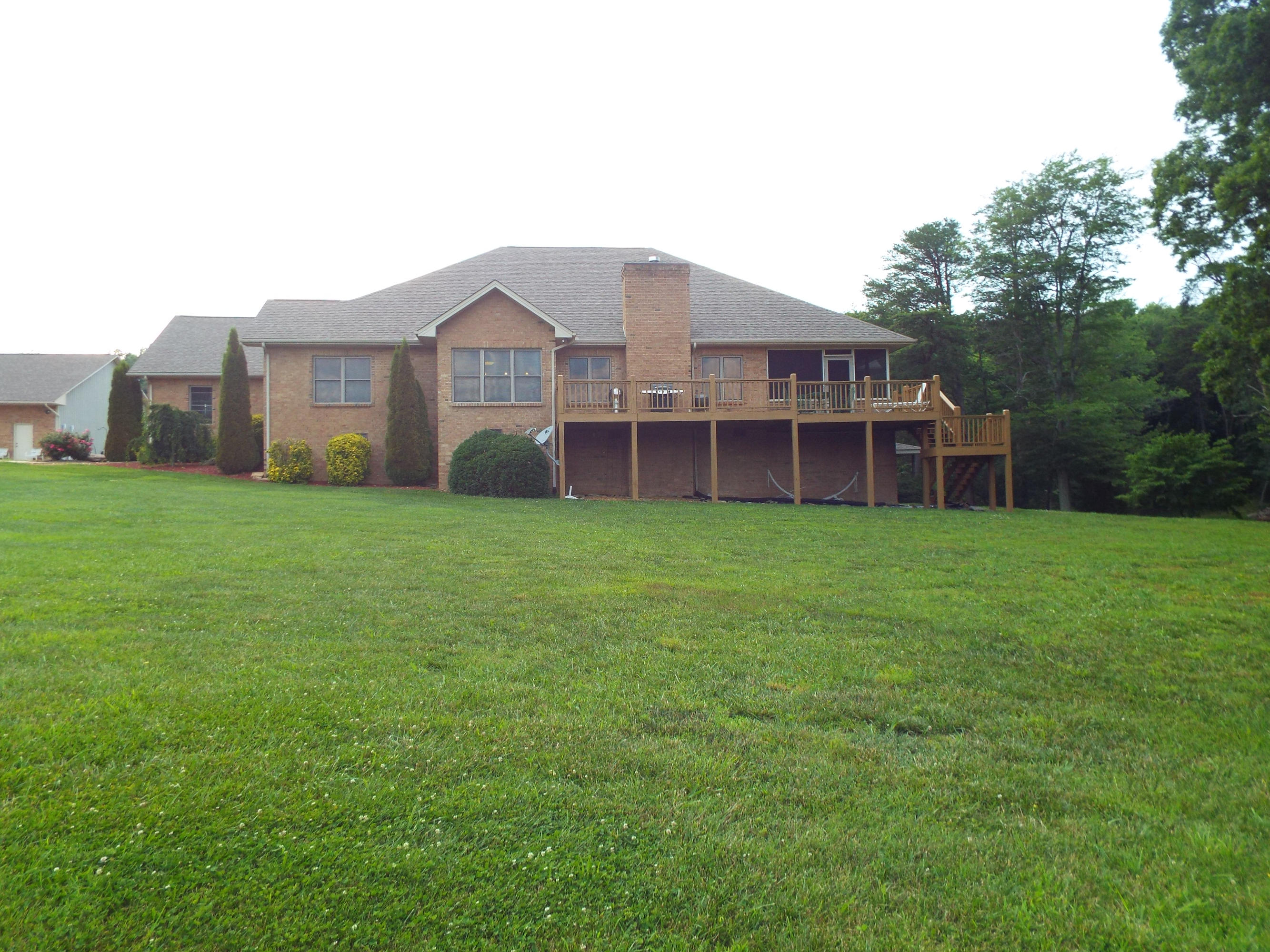 167 Lige Road Crossville, TN 38555 - Photo 3 of 40 side photo